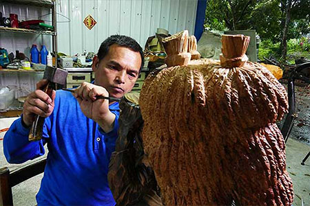 布農族木雕工藝家